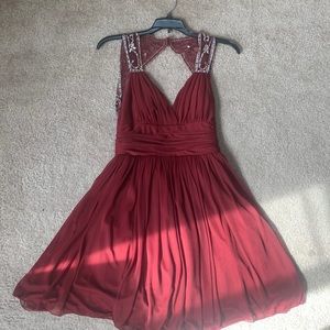 Burgundy sweetheart neckline open back dress